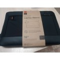 Черна Чанта Калъф за MacBook Pro Черна Чанта Калъф за MacBook Pro